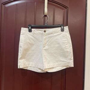 Old Navy White Bermuda Shorts Casual Style